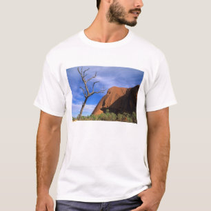 Ayers Rock Uluru im Outback Australien T-Shirt