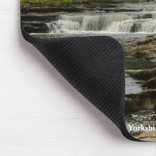 Aysgarth Lower Falls - Yorkshire Dales Wird Mousepad (Ecke)