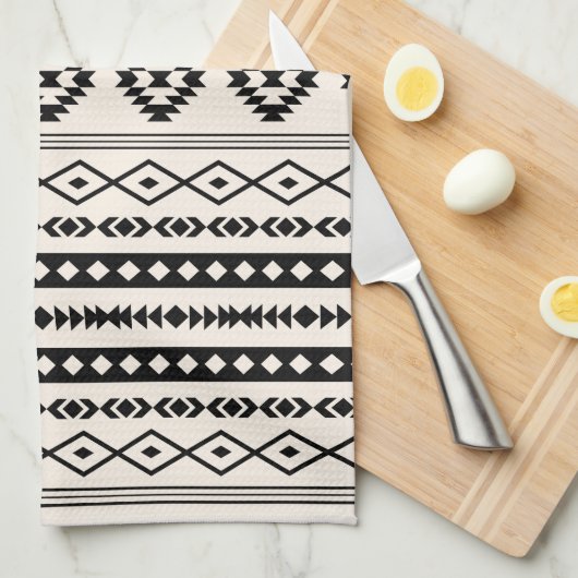 Aztec Black on Cream Mixed Motifs (V)-Muster Geschirrtuch (Viertel Falte)