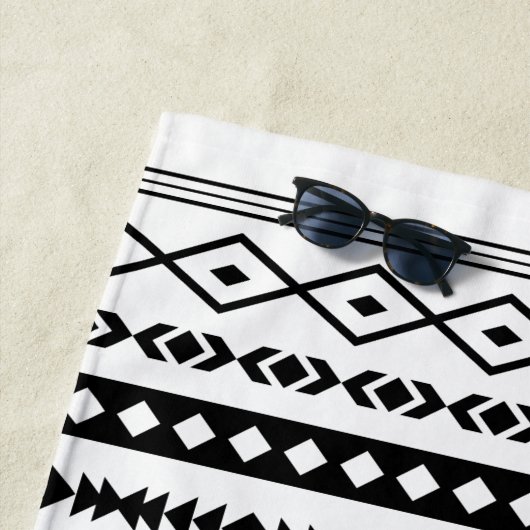 Aztec Black on White Mixed Motifs Muster Strandtuch (Beispiel)