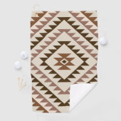 Aztec-Diamantmotiv-Design Braun+Creme Golfhandtuch (Insitu)