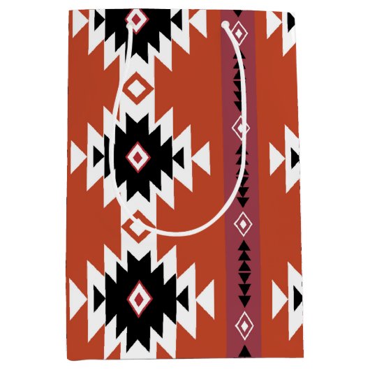 Aztec farbiges geometrisches Muster Mittlere Geschenktüte (Vorderseite)