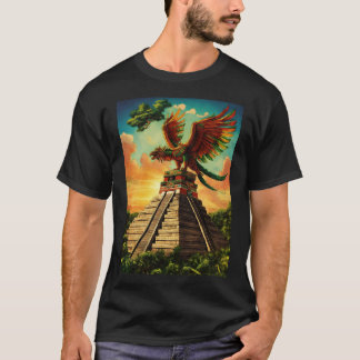 Aztec Gott Quetzalcoatl fliegt oben auf der Pyrami T-Shirt