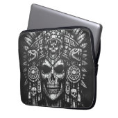 Aztec-Schädelkopfschmuck von BurnsInHell Laptopschutzhülle (Vorderseite Links)