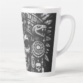 Aztec-Schädelkopfschmuck von BurnsInHell Milchtasse (Rechts)