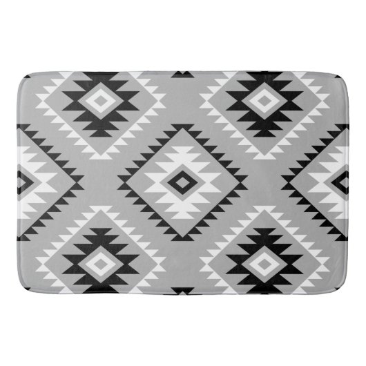 Aztec Style Motif Big Pattern Schwarz-weiß Grau Badematte (Vorderseite)