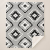 Aztec Style Motif Big Pattern Schwarz-weiß Grau Sherpadecke (Vorderseite)