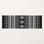Aztec White on Black Mixed Motifs Pattern Yogamatte (Vorderseite (Horizontal))