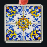 Azulejo Panel Tiles Silbernes Ornament<br><div class="desc">Azulejo ist eine Form von portugiesischer oder spanischer Malerei,  mit Zinn-Glasur,  Keramik Fliesen. Es ist zu einem typischen Aspekt der portugiesischen Kultur geworden. Portugal importierte Azulejo-Fliesen aus Spanien,  und ihre Verwendung war in religiöser und privater Architektur weit verbreitet,  insbesondere auf Fassaden.</div>