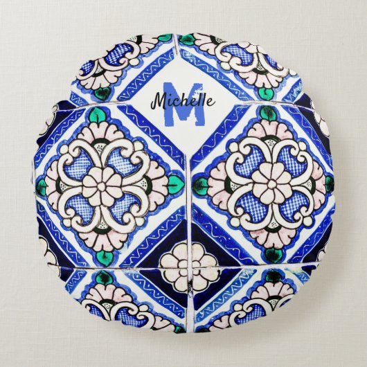 Azulejo Spanish Pattern Tiles Navy White Monogram Rundes Kissen (Vorderseite)