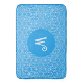 Azure Blue Wave Muster Mit Monogramm Bath Mat Badematte (Vorderseite Vertikal)