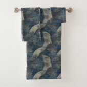 Azure Ripples of Tranquility Shibori Japanisch Badhandtuch Set (Insitu)