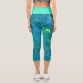 Azurzellen, heller Cyan Capri Leggings (Rückseite)