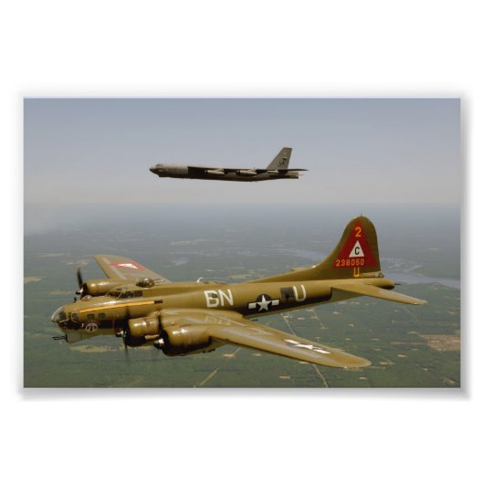 B17G und B52H Bomber im Flug Fotodruck (Vorne)
