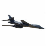 B1-B Lancer-Foto-Skulptur Freistehende Fotoskulptur<br><div class="desc">Diese Foto-Skulptur des Bomber-B1 wurde von Anfang an geschaffen,  um als an der Wand befestigter 2ft x 3ft Schläger perfekt zu schauen! Wenn wissen Sie Militärflugzeuge der Liebe oder jemand,  das tut,  ist dieses ein Muss haben!</div>