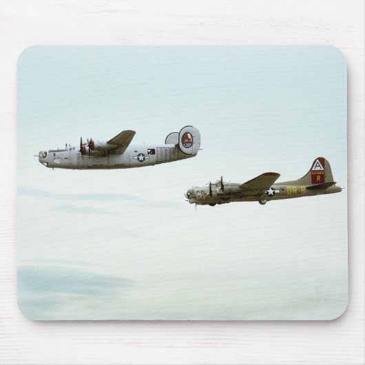 B24 und B17, die Mousepad fliegen (Vorne)