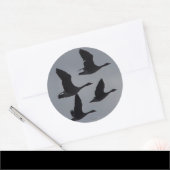 B46 Kanadische Gänse in Silhouette Runder Aufkleber (Umschlag)