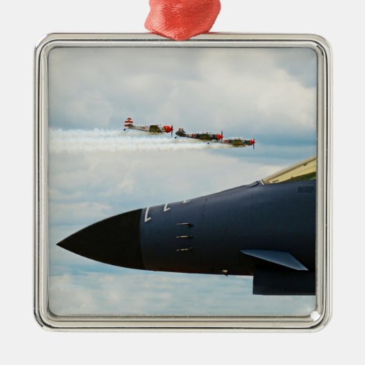 B-1 Bomber- und Kriegskämpfe Ornament Aus Metall (Vorne)