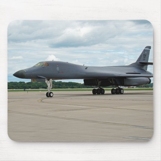 B-1B Lancer Bomber am Boden Mousepad (Vorne)