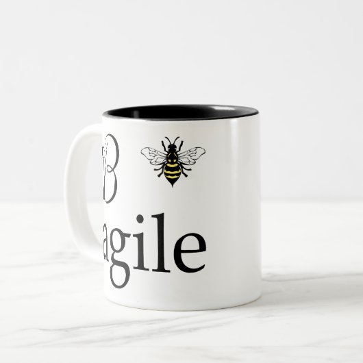 B-beweglich Zweifarbige Tasse (Vorderseite Links)