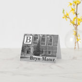 B ist für Bryn Mawr (schwarz-weiß) Karte (Gelbe Blume)