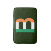 B Monogram überlagert sich auf irischer Flagge Badematte (Vorderseite Vertikal)