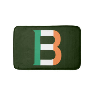 B Monogram überlagert sich auf irischer Flagge Badematte