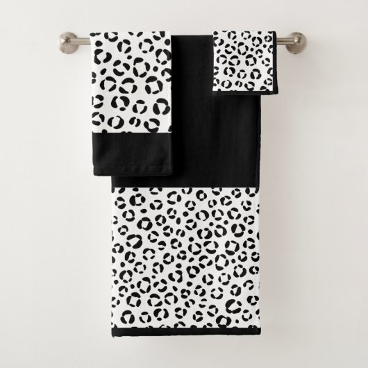 B&W Animal Print Sherpa Blanket Badhandtuch Set (Insitu)