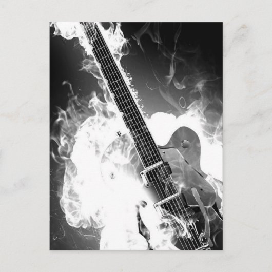B&W Flaming Guitar Postkarte (Vorderseite)