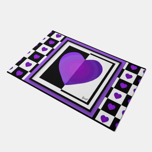 B&W Lila Hearbeating Fußmatte (Schrägansicht)
