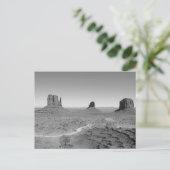 B&W Monument Valle 3 Postkarte (Stehend Vorderseite)