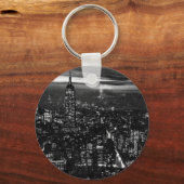 B&W New York City at Night Schlüsselanhänger (Vorderseite)