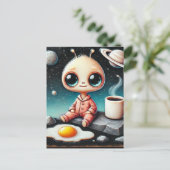 Baby Alien mit Kaffee und Ei Postkarte (Stehend Vorderseite)