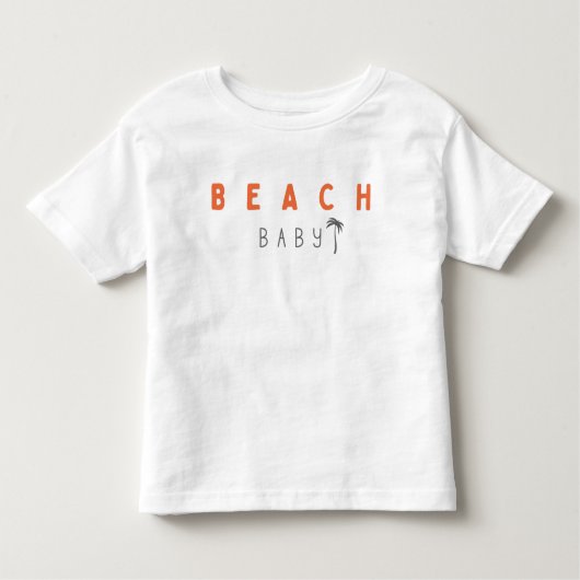 Baby am Strand. Kleinkind T-Shirt (Vorderseite)