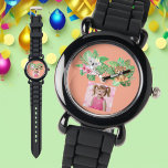 Baby Animes Custom Foto Kinder Geburtstagsgeschenk Armbanduhr<br><div class="desc">Machen Sie Ihren kleinen Tag noch unvergesslicher mit diesem bezaubernden Tropical Baby Animals Custom Foto Kids Watch! Dieses lebendige, spielerische Zeitwerk besticht durch eine reizvolle Auswahl an Kleintieren, die inmitten üppiger grüner Blätter und tropischer Blume liegen. Das helle und fröhliche Design wird jedes Kind begeistern, es macht es lustig und...</div>