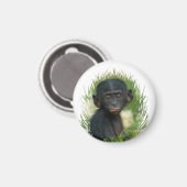 Baby Ape im Gras Magnet (Vorderseite/Rückseite)