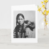 Baby auf Eskimo Mama, 1906 Karte (Gelbe Blume)