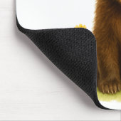 Baby Bear Cub in den Wildblumen Mousepad (Ecke)