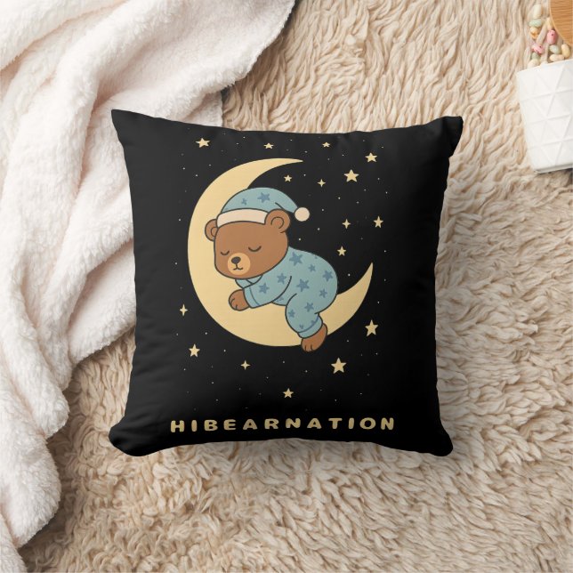 Baby Bear Hibernating on Moon Kissen (Decke)