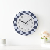 Baby Blue Boy Geometric Square Pattern Quilt Große Wanduhr (Zuhause)