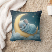 Baby Blue Elephant Schlafen auf einem Halbmond Kissen (Decke)