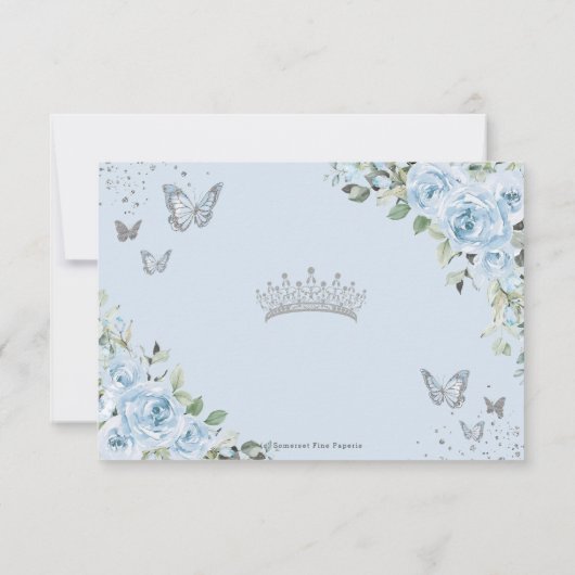 Baby Blue Floral Butterfells Silver Quinceañera RSVP Karte (Rückseite)