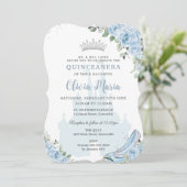 Baby Blue Floral Princess Glass Shoe Quinceañera Einladung (Stehend Vorderseite)