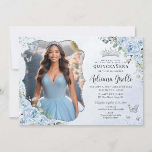Baby Blue Floral Silver Quinceañera 16. Bild Einladung (Vorderseite)