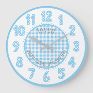 Baby Blue Gingham Polka Dot Numbers Nursery Clock Große Wanduhr