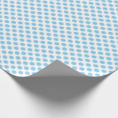 Baby Blue on White Small Size Polka Dots Geschenkpapier (Ecke)