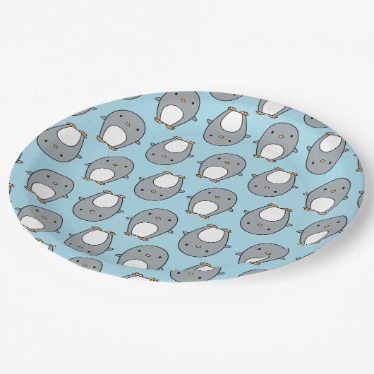 Baby Blue Pinguin Pattern Pappteller (Schrägansicht)