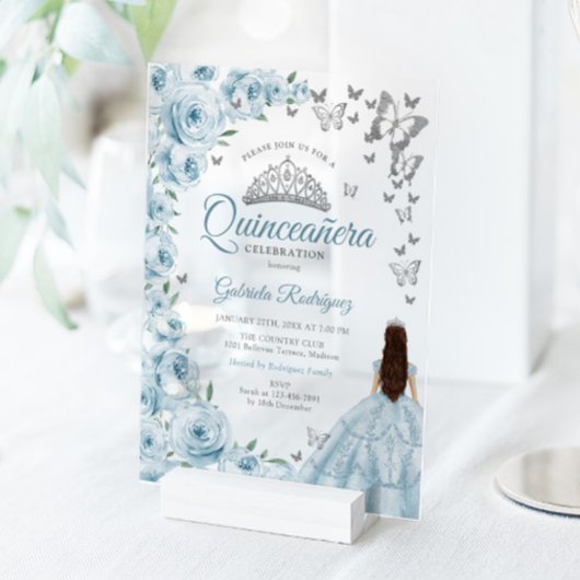 Baby Blue Silbernes Blumen-Quinceanera Acryleinladungen