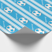 Baby Blue Stripes Soccer Ball Geschenkpapier (Ecke)