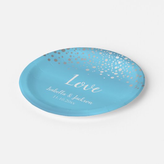 Baby Blue und Silver Confetti Dots Pappteller (Schrägansicht)